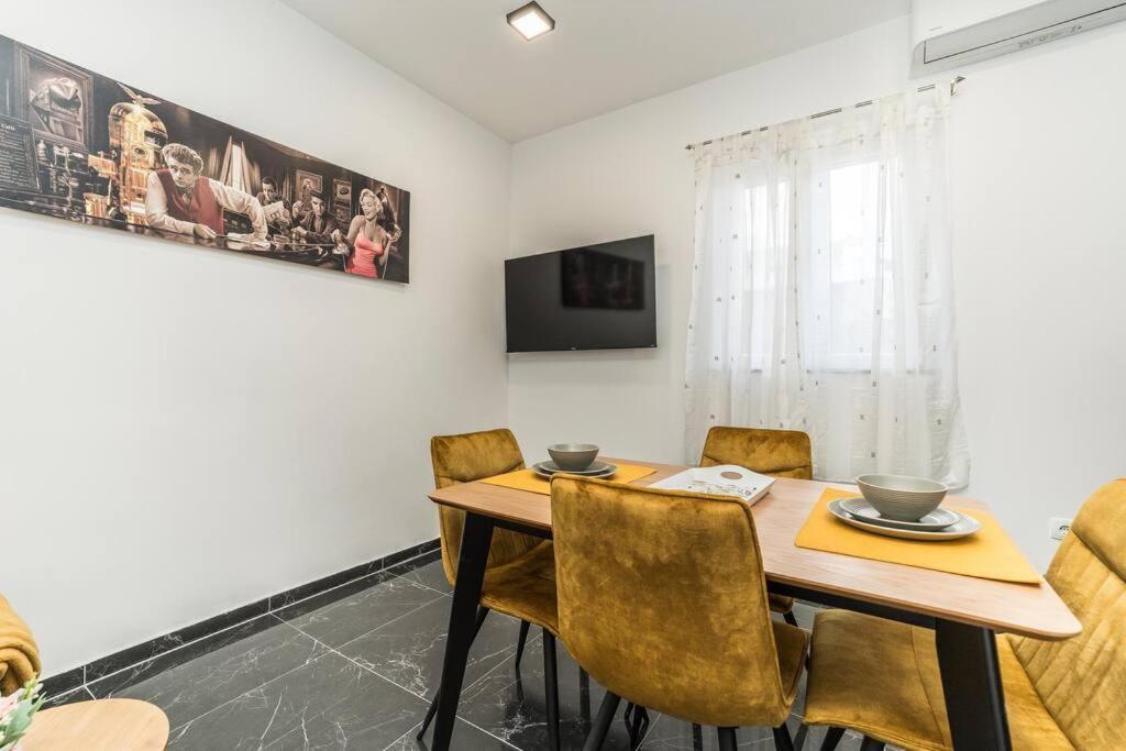 Zorenija Apartment *