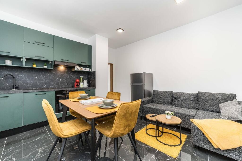 Apartment Zorenija *