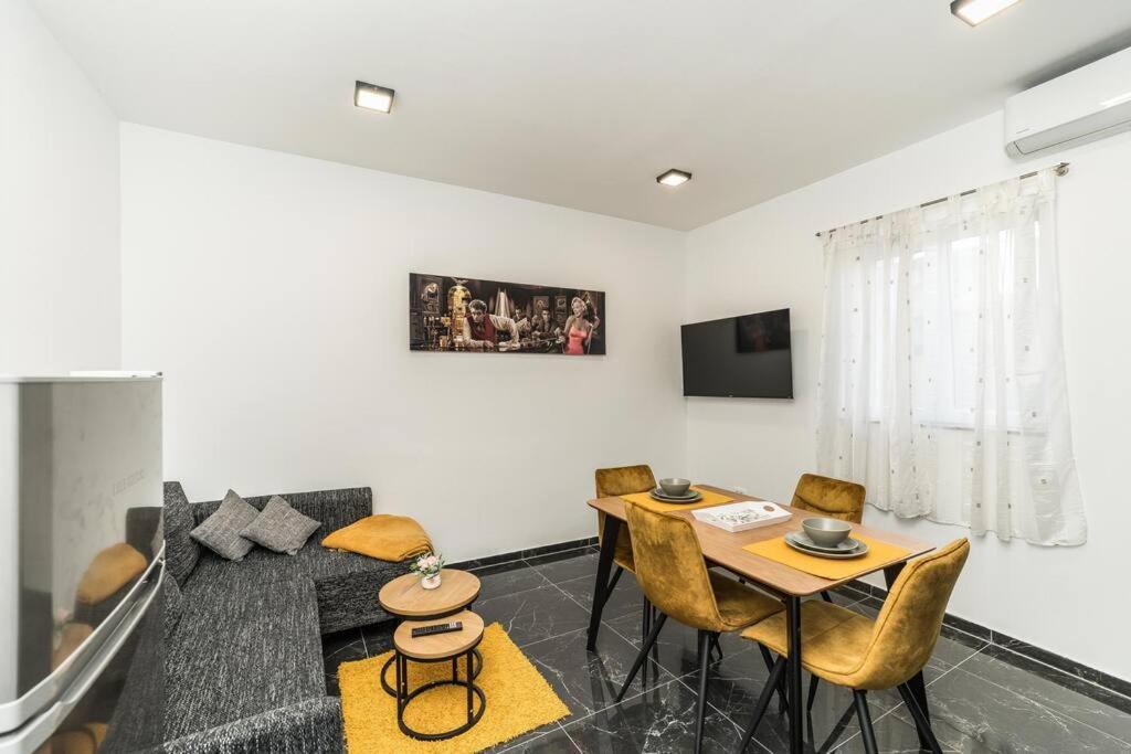 Apartment Zorenija *