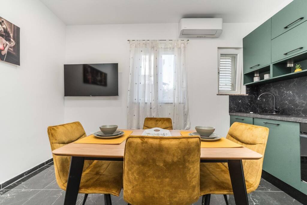 Apartment Zorenija *
